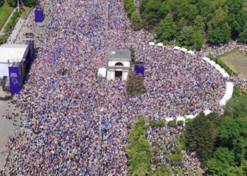 Prelungirea Stării de Urgență a provocat un schimb dur de replici între Recean și Irina Vlah: „Nu aveți capacități să lucrați în regim normal?”