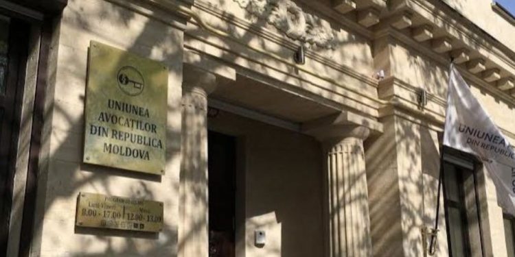 Președintele Comisiei pentru Etică și Disciplină, UAM, despre scandalurile cu implicarea biroului de avocatură “DIGORE & PARTNERS”, care reprezintă Guvernul la CC în dosarul Partidului “ȘOR”,