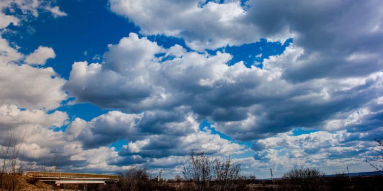 În ciuda hotărârii Curții Constituționale, autoritățile au menținut interdicția purtării panglicii SF. Gheorghe. Șeful IGP, despre amenzi și excepțiile în care ea poate fi purtată