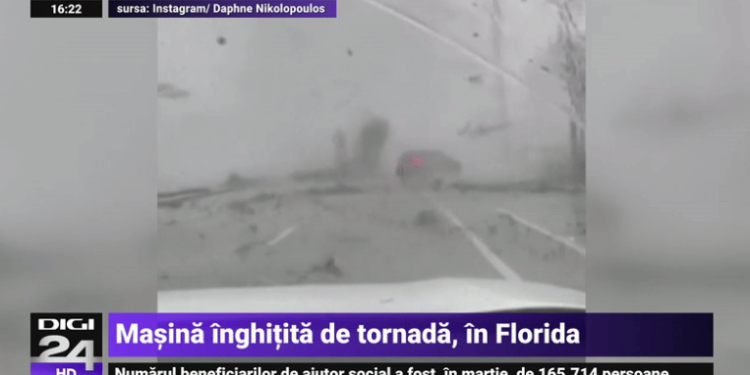 O mașină este luată pe sus și învârtită de o tornadă | VIDEO