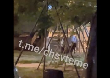 Un cuplu, bătut cu bestialitate în plină stradă, la Ciocana: „Ajutați-ne!” | VIDEO