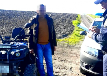 Au rămas fără motocultoare și cu datorii la stat de 15 mii de lei: O femeie și trei bărbați, prinși beți la ghidon și amendați