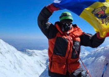 Alpinistul moldovean Vladislav Zotea a reușit să cucerească muntele Everest: „Visele devin realitate”