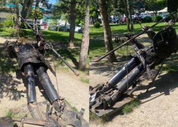 Răufăcători în sectorul Rîșcani: Și-au bătut joc de sculptura „Omul din metal”