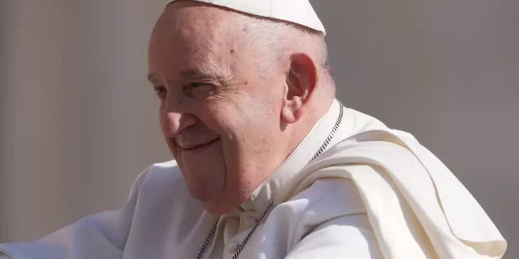 Papa Francisc este bolnav și și-a anulat toate activitățile publice de vineri, anunță Vaticanul