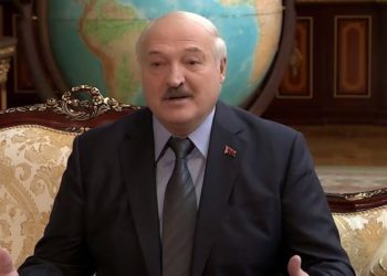В Беларуси публикуют видео с вполне здоровым Лукашенко после очередных слухов о его болезни