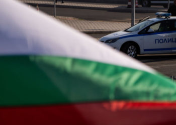 Atentat cu bombă asupra coloanei oficiale a procurorului general al Bulgariei. Asasinii au folosit 3 kilograme de explozibil