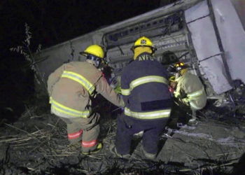 Un autobuz cu turiști s-a prăbușit într-o râpă, în Mexic: Cel puțin 18 oameni au murit | VIDEO