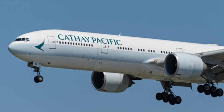 Comportament șocant al unor însoțitori de zbor față de un pasager: „Dacă nu știi să spui pătură în engleză, nu o primești!”