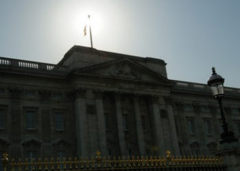 Explozie lângă Palatul Buckingham. Un bărbat a fost arestat
