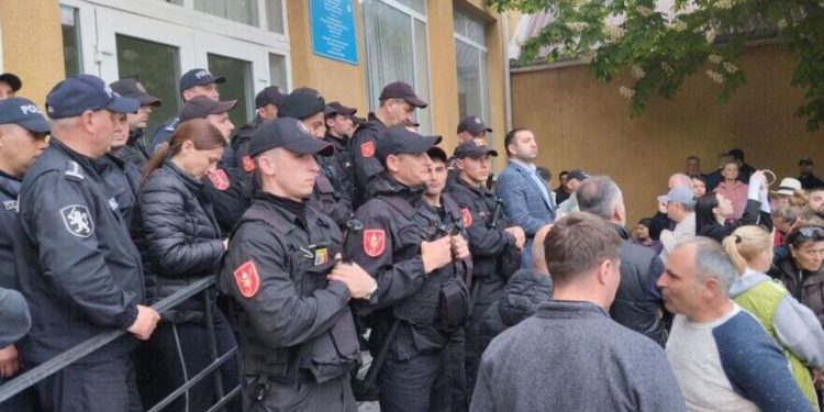 Mai mulți politicieni au reacționat dur la acțiunile CNA din Găgăuzia. Ion Chicu: Se întrunesc toate condițiile pentru a declara Republica Moldova un stat capturat de guvernare | VIDEO