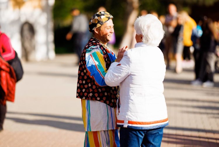 По случаю Храма Тараклии команда Партии «ШОР» торжественно открыла фонтан и пообещала, что проекты по развитию Тараклии будут продолжены