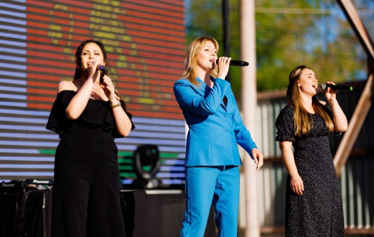 По случаю Храма Тараклии команда Партии «ШОР» торжественно открыла фонтан и пообещала, что проекты по развитию Тараклии будут продолжены