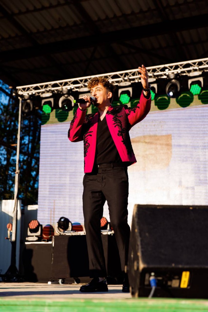 По случаю Храма Тараклии команда Партии «ШОР» торжественно открыла фонтан и пообещала, что проекты по развитию Тараклии будут продолжены