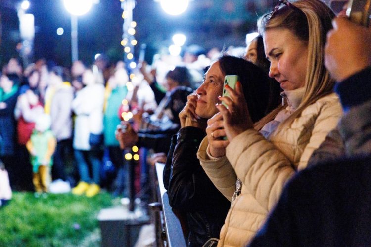 По случаю Храма Тараклии команда Партии «ШОР» торжественно открыла фонтан и пообещала, что проекты по развитию Тараклии будут продолжены