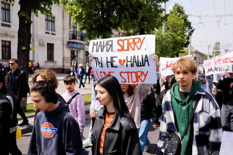 Partidul „ȘOR”” Aproximativ 25 de mii de oameni, împiedicați să ajungă la Acțiunea de Rezistență Națională, organizată de Mișcarea Pentru Popor