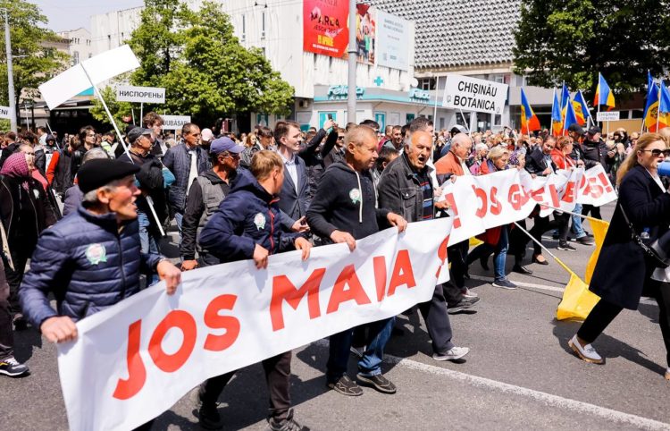 Partidul „ȘOR”” Aproximativ 25 de mii de oameni, împiedicați să ajungă la Acțiunea de Rezistență Națională, organizată de Mișcarea Pentru Popor