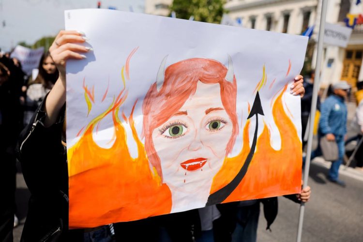 Partidul „ȘOR”” Aproximativ 25 de mii de oameni, împiedicați să ajungă la Acțiunea de Rezistență Națională, organizată de Mișcarea Pentru Popor