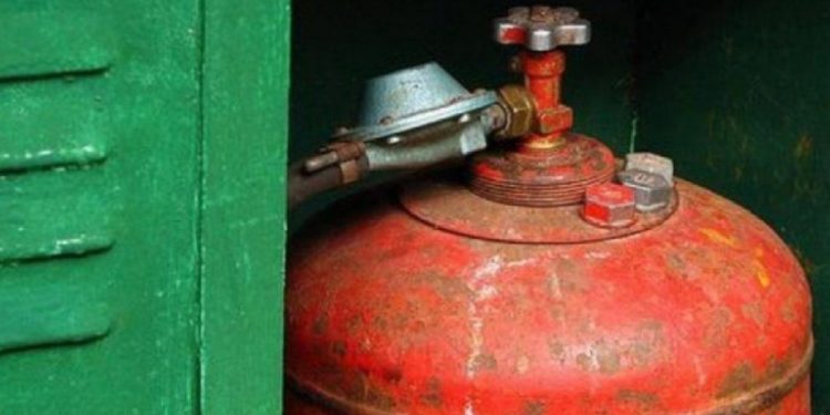 O butelie de gaz a explodat la Briceni: O mamă cu fiica ei, la spital