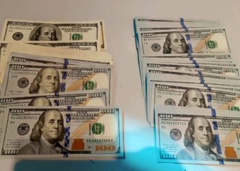 A încercat să iasă din țară cu valută străină fără a o declara, însă a fost depistat la Aeroport