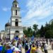 Fără controale ale poliției, cu transport organizat de primării, cu ajutorul „voluntarilor” și fără a ști cine și-a asumat cheltuielile. Cum s-a desfășurat Adunarea Națională «Moldova Europeană» | VIDEO