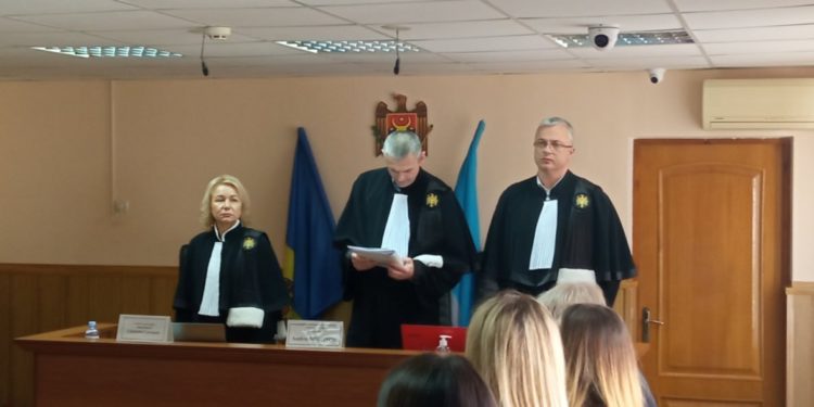 Curtea de Apel Comrat decide astăzi asupra validării alegerilor pentru Bașcanul Găgăuziei. Locuitorii autonomiei protestează în fața instanței | VIDEO