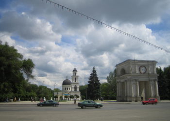 Комиссия по ЧС решила кто получит приоритетное право занять центральную площадь Кишинёва 21 мая | VIDEO