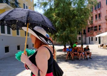 Страны Европы накрыла первая волна летней жары до 40 градусов