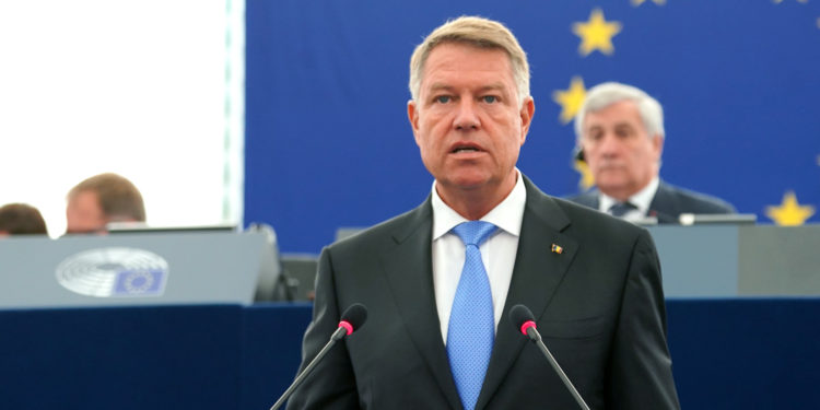 Președintele României, despre situația din Rusia: Suntem în contact permanent cu Aliații