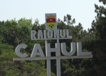 Directorul și președintele Consiliului de Administrație a întreprinderii SA „Apă Canal Cahul”, deferiți justiției pentru fapte de corupție