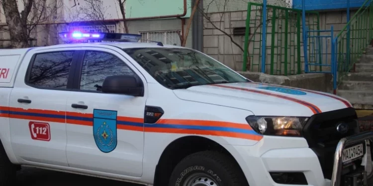 O angajată al IGSU, prinsă beată la volanul automobilului de serviciu. Aceasta s-ar fi eliberat din funcție, imediat după caz | VIDEO