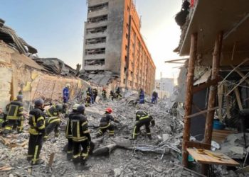 Atac cu rachete ruseşti asupra oraşului Kramatorsk: Peste 60 de răniți și 11 morți | VIDEO