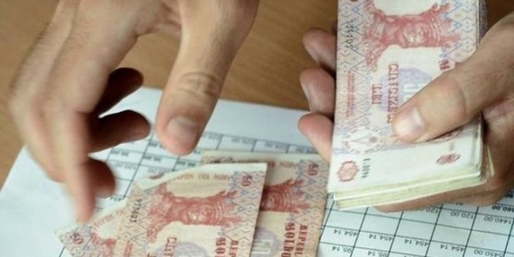 „Avem semnale din mai multe raioane”. Sindicaliștii anunță că unii bugetari nu și-au primit salariile, de câteva luni | VIDEO