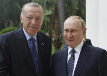 Vladimir Putin a avut o conversație telefonică cu Recep Tayyip Erdogan. Liderul turc îl sprijină deschis pe omologul rus