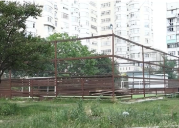 Tragedia de la Ciocana, unde un copil a murit strivit de o poartă de fotbal, a băgat frica în părinți. Ce mesaje au transmis către autoritățile locale | VIDEO