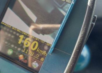 Vitezoman, prins în flagrant de polițiști: Se deplasa cu 160 de km pe oră