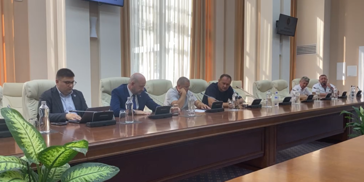 Discuții pe tonuri ridicate cu fermierii, la Guvern: „Domnule ministru, intrăm în incapacitate totală de plată”