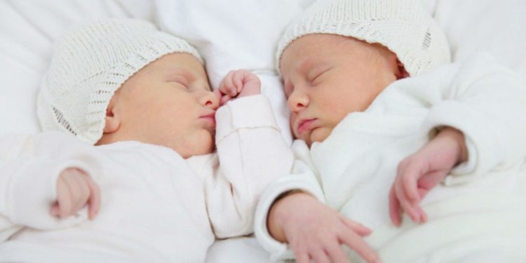 Fenomen surprinzător: Nouă cupluri de gemeni s-au născut săptămâna trecută în aceeași maternitate | VIDEO