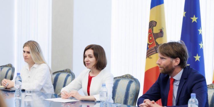 Maia Sandu s-a întâlnit cu membrii Comisiei de evaluare a judecătorilor! Nicolae Eșanu: Întâlnirea va afecta grav credibilitatea acestora