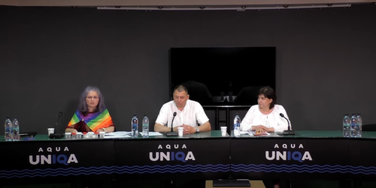 „Ne rezervăm dreptul să ieşim cu toții la protest masiv”. Deținătorii de patentă, nemulțumiți că autoritățile nu răspund la solicitarea de dialog | VIDEO