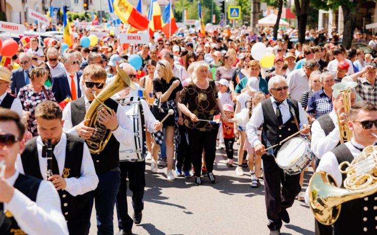 Илан Шор: Мы не прячемся в замках. Мы с детьми в самый важный день их жизни