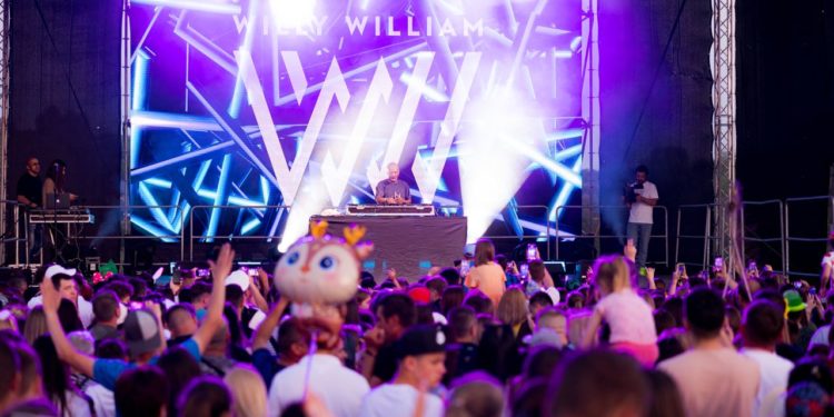 Surpriză la OrheiLand. Dj Willey William a încins atmosfera în parcul de distracții