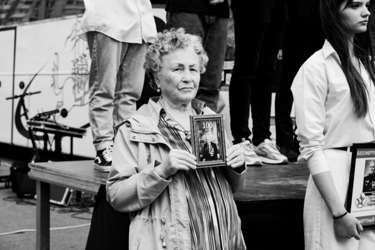 Руководство и сторонники партии «ШОР» вышли на улицы с требованием сохранения Дня Победы