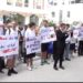 Acțiune de protest în fața misiunii UE în Republica Moldova. Manifestanții au cerut europenilor să înceteze furnizarea de arme: „Moldova este țară neutră” | VIDEO