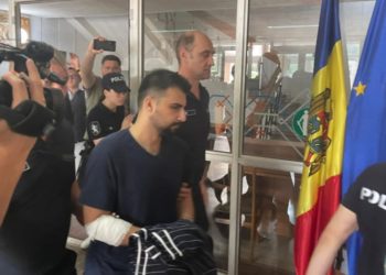 Finalitate în dosarul străinului care și-a aruncat peste geam bebelușul de numai 3 luni: Va face 17 ani de pușcărie, apoi va fi expulzat | VIDEO