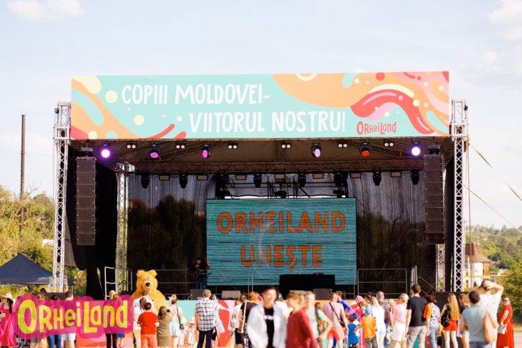 Noi surprize din partea lui Ilan Șor. În fiecare weekend, la OrheiLand, vor fi organizate concerte, programe cultural-artistice și distractive