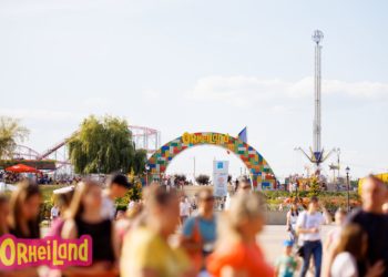 „Mi-aș dori să existe mai multe astfel de parcuri în toată țara”. Copiii și adulții care vor veni în fiecare weekend, la OrheiLand, vor avea parte de surprize | VIDEO