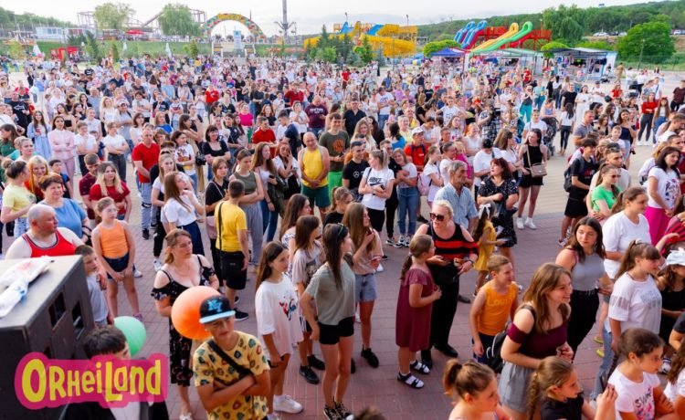 Noi surprize din partea lui Ilan Șor. În fiecare weekend, la OrheiLand, vor fi organizate concerte, programe cultural-artistice și distractive