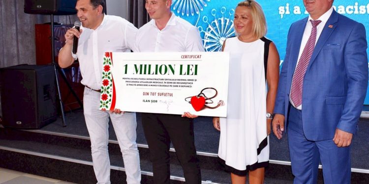 Un milion de lei din partea lui Ilan ȘOR pentru renovarea Spitalului Raional, diplome, flori, dar și întreaga recunoștință Medicilor și Farmaciștilor cu ocazia Zilei Profesionale.