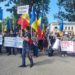 „Întoarceți patentele oamenilor!”. Reprezentanții echipei lui Ilan Șor și ai Partidului ”Renaștere” au desfășurat un protest în susținerea patentarilor | VIDEO